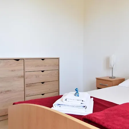 Lejlighed Luger Eg By Interhome Ražanj