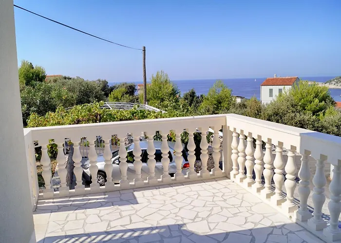 Luger Eg By Interhome Ražanj