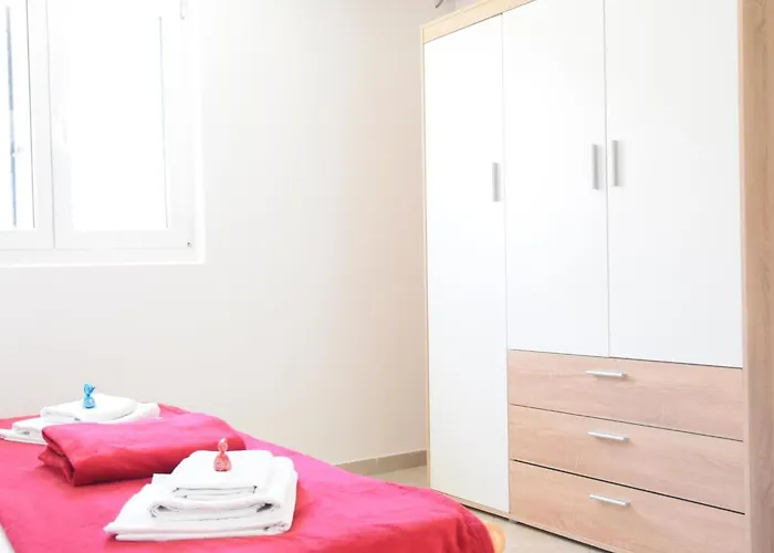 Lejlighed Luger Eg By Interhome