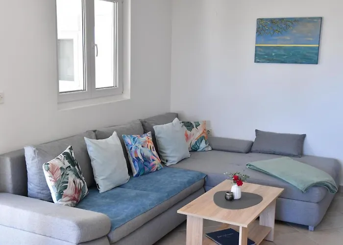 Luger Eg By Interhome Lejlighed *