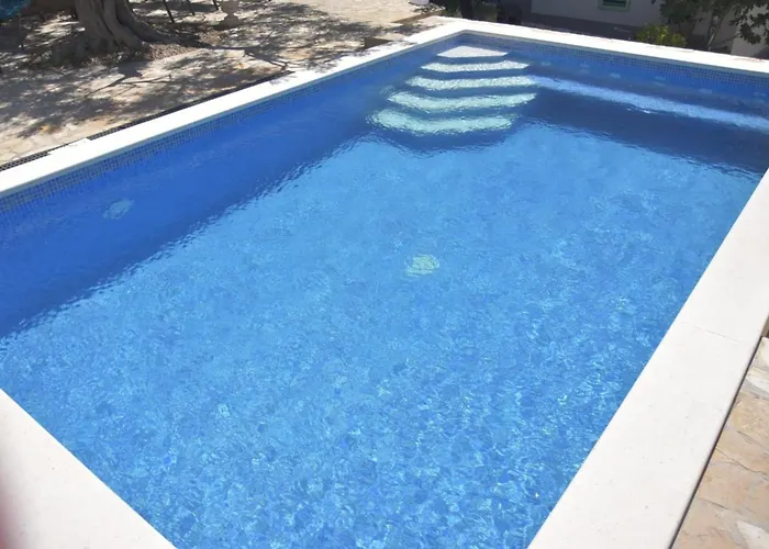 Lejlighed Luger Eg By Interhome *